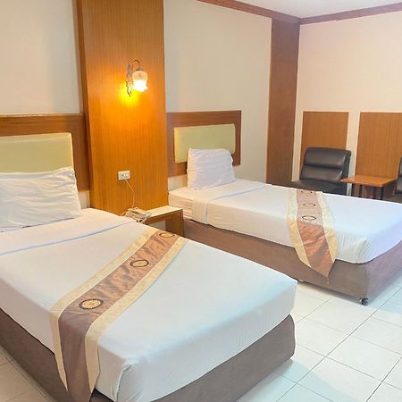 โรงแรมสยามบูทีค บุรีรัมย์ Exterior foto