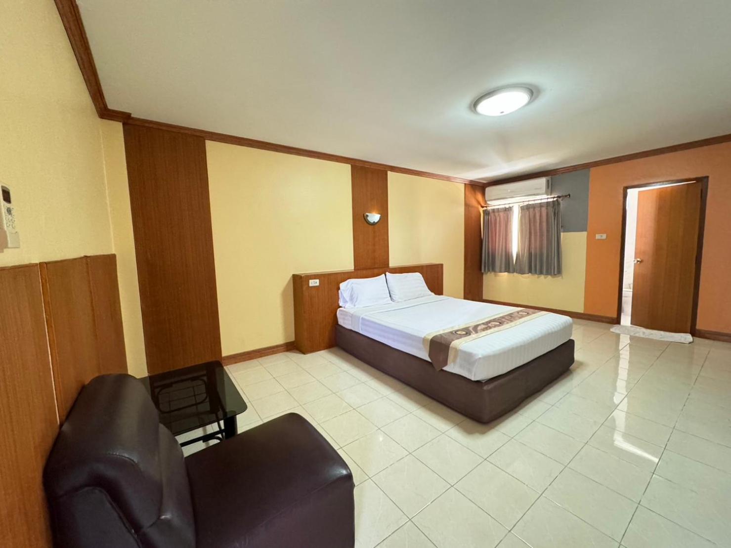 โรงแรมสยามบูทีค บุรีรัมย์ Exterior foto